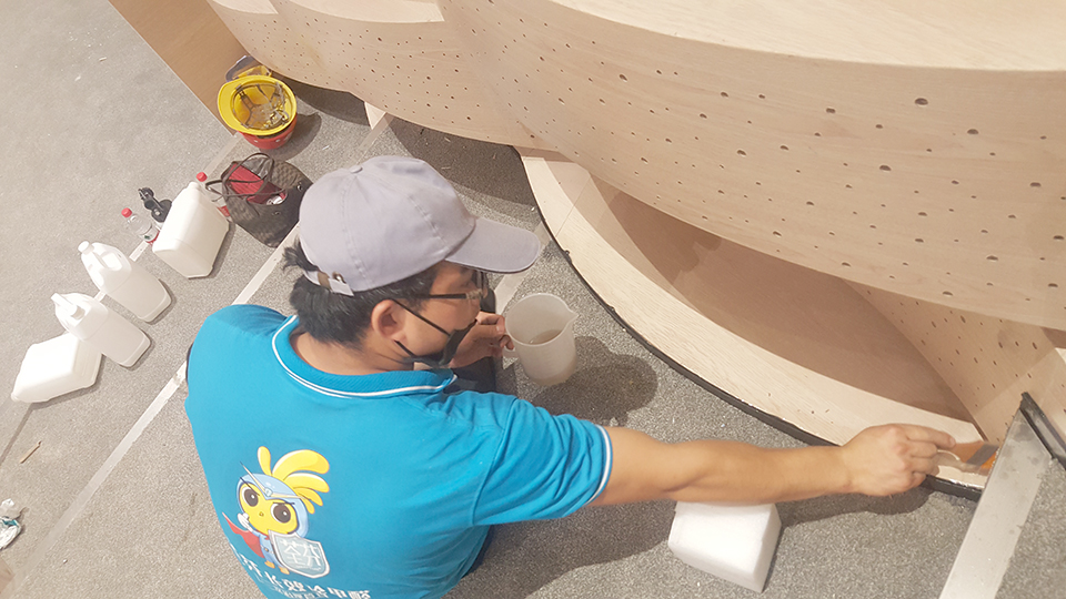 木柜重點污染源刷子精細(xì)化施工治理